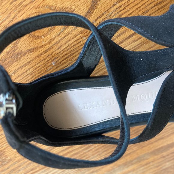 RIGHT SHOE ONLY Alexander McQueen women's 36 EU (5.5-6 US) cut out suede sandal - Picture 2 of 8